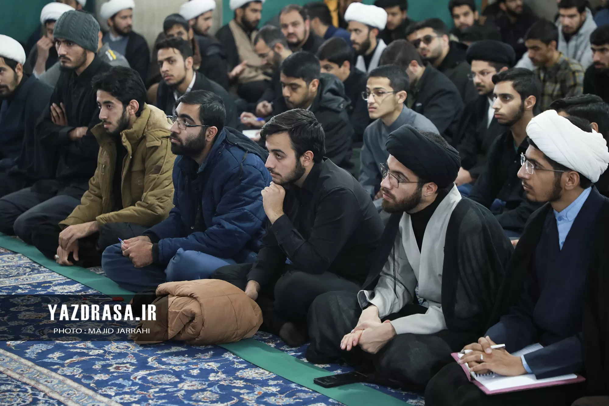 نشست طلاب یزدی با مدیر اندیشکده راهبردی سعدا