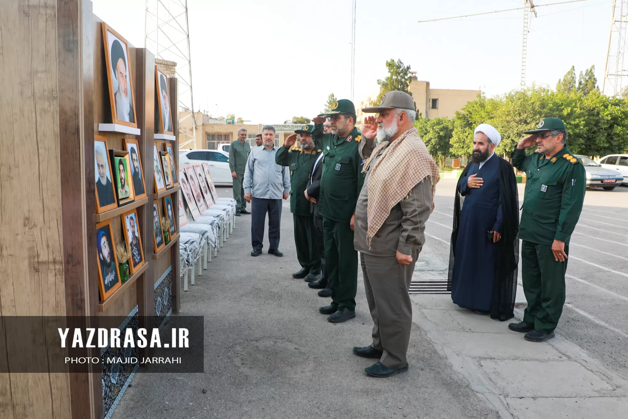 دیدار سردار نقدی با خانواده شهدای یزد