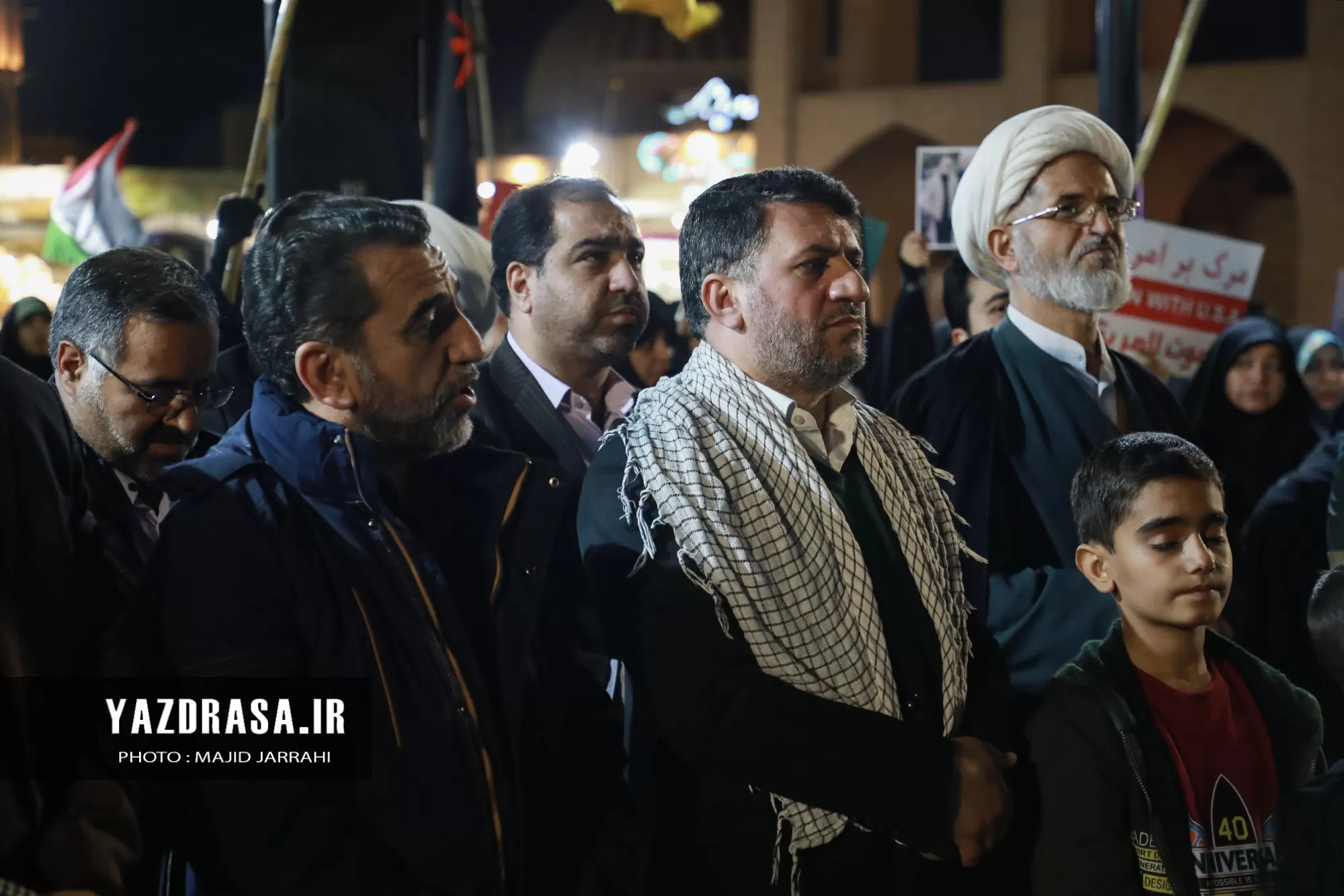 تجمع مردم یزد در محکومیت حمله تروریستی کرمان