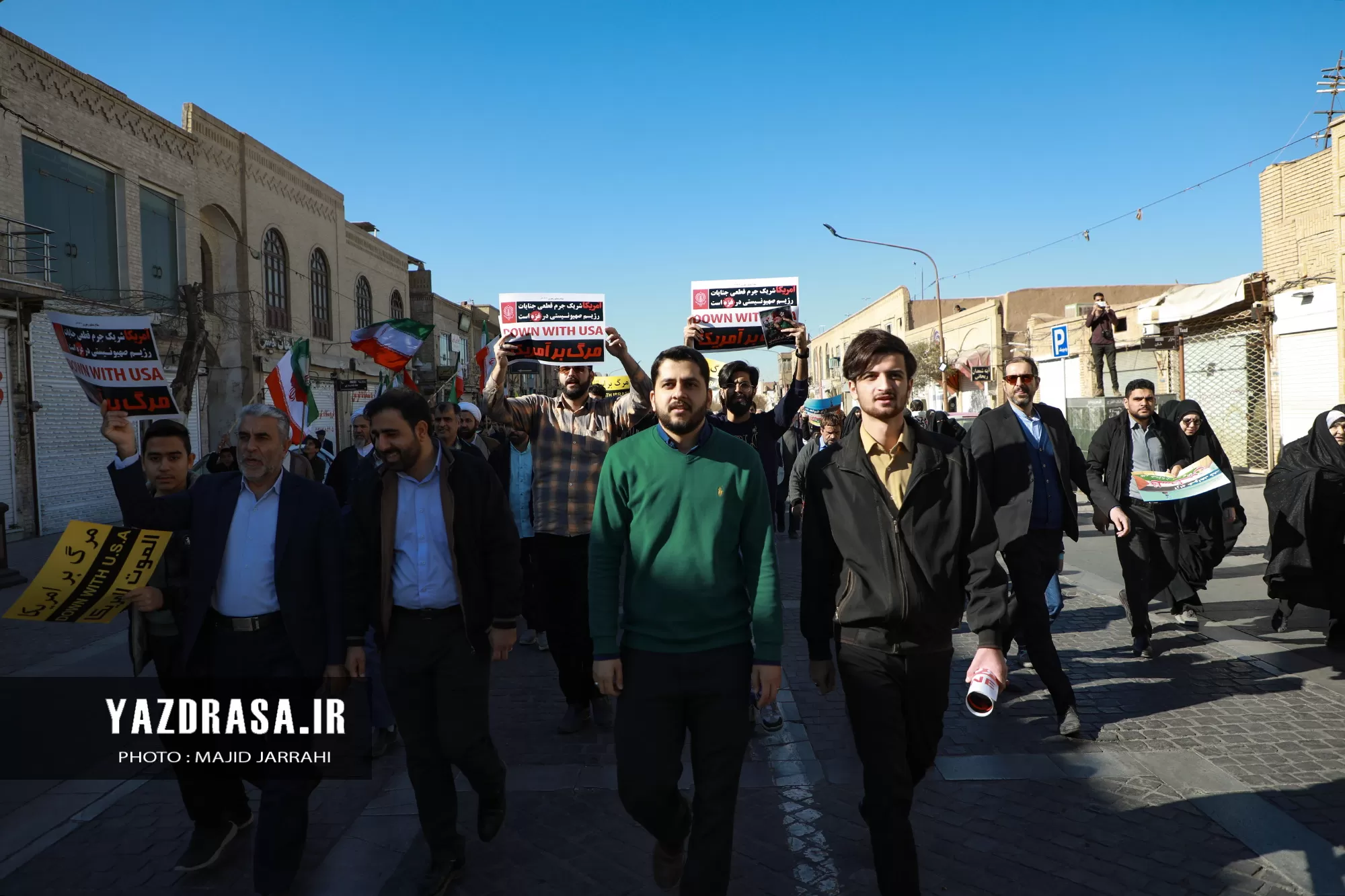 خروش یزدی‌ها در محکومیت حادثه تروریستی کرمان