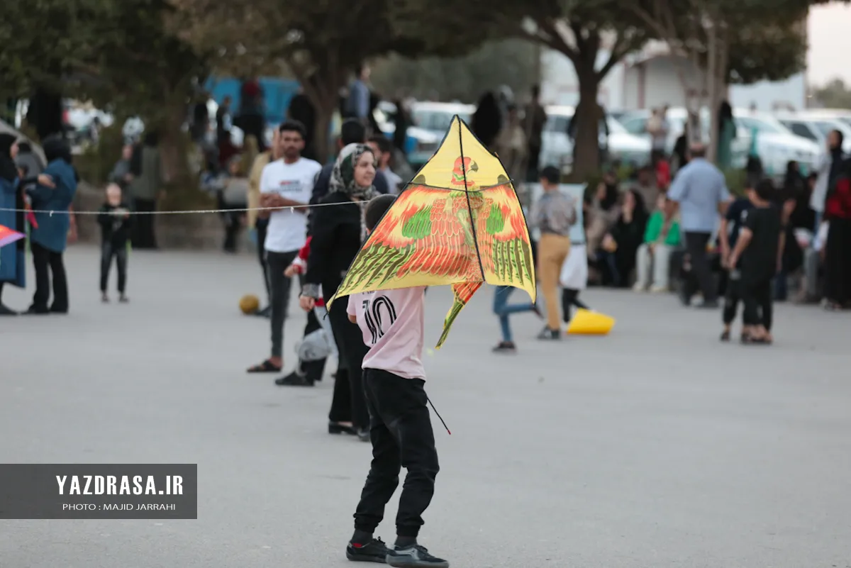 برگزاری جشنواره پرواز بادبادک‌ها در یزد