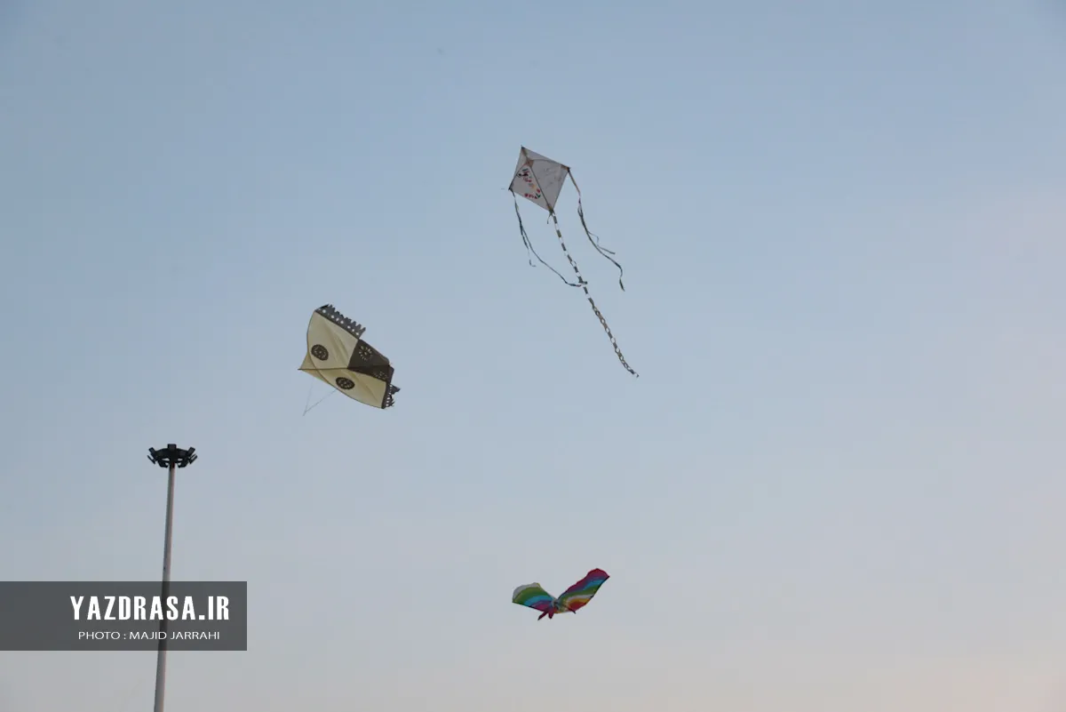 برگزاری جشنواره پرواز بادبادک‌ها در یزد