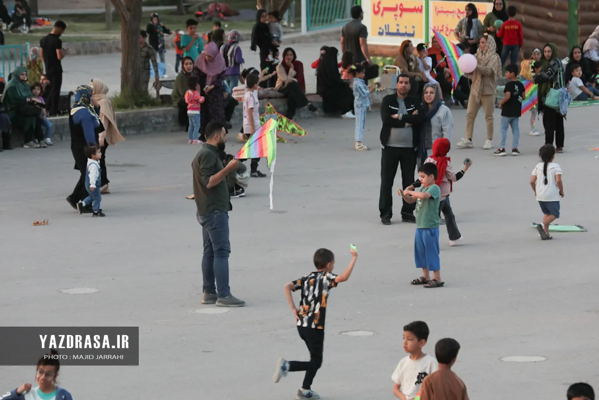 برگزاری جشنواره پرواز بادبادک‌ها در یزد