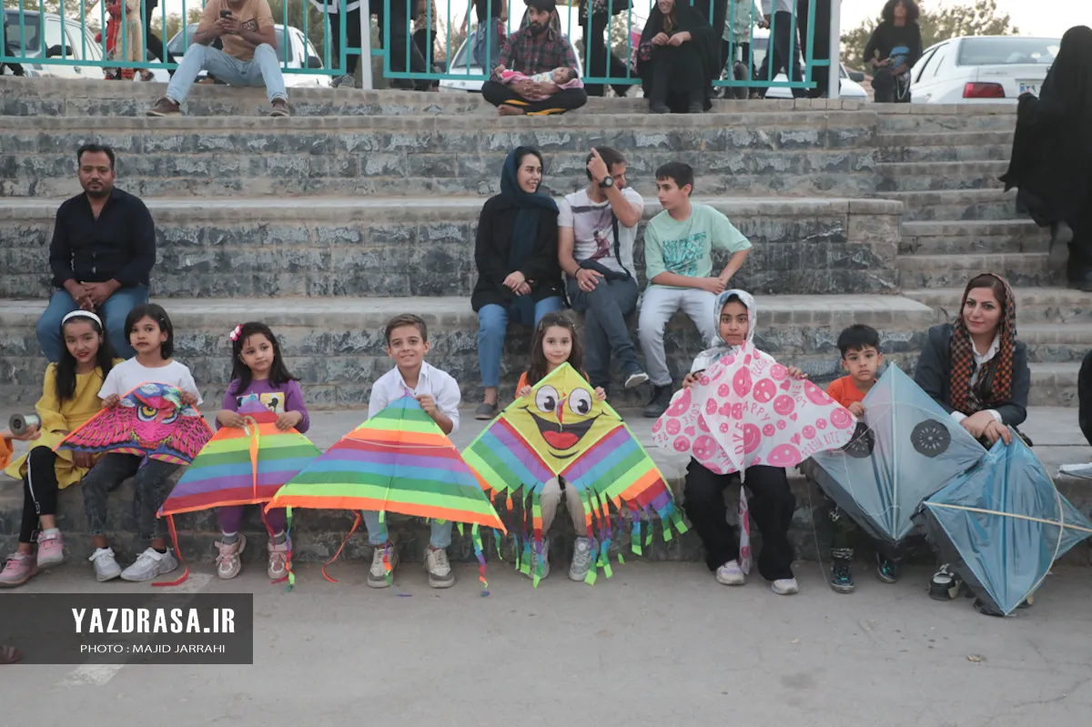 برگزاری جشنواره پرواز بادبادک‌ها در یزد