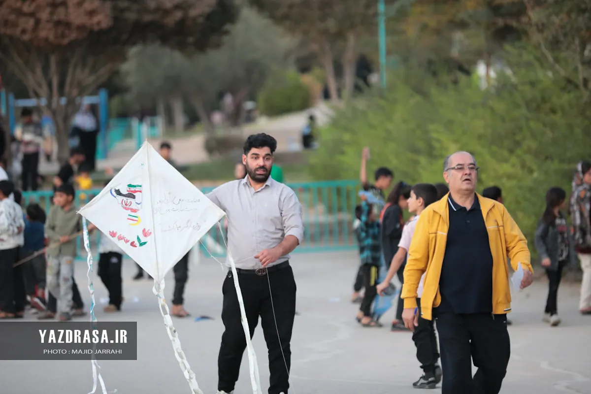 برگزاری جشنواره پرواز بادبادک‌ها در یزد