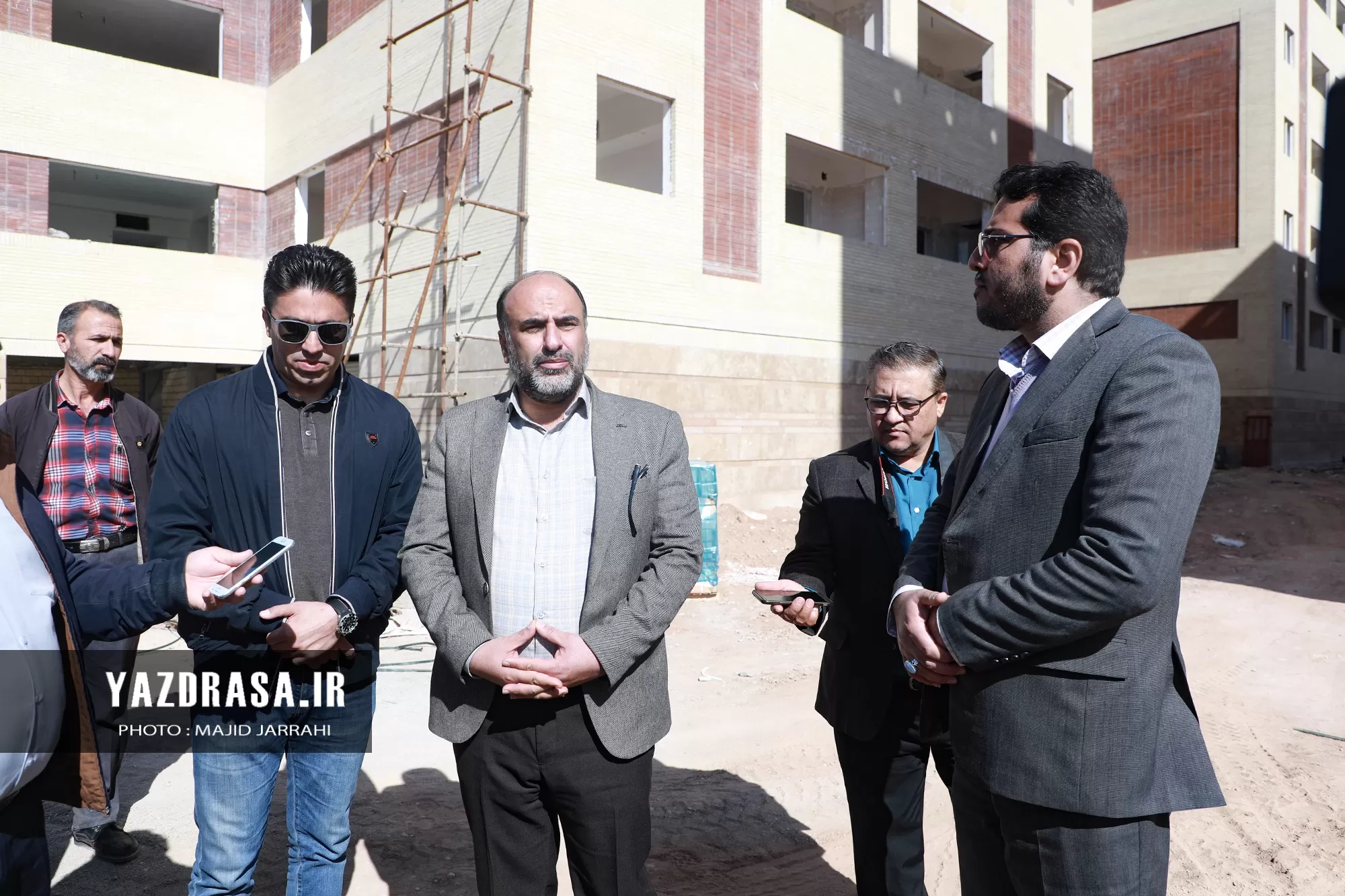 تور بازدید خبرنگاران یزد از پروژه‌های نهضت ملی