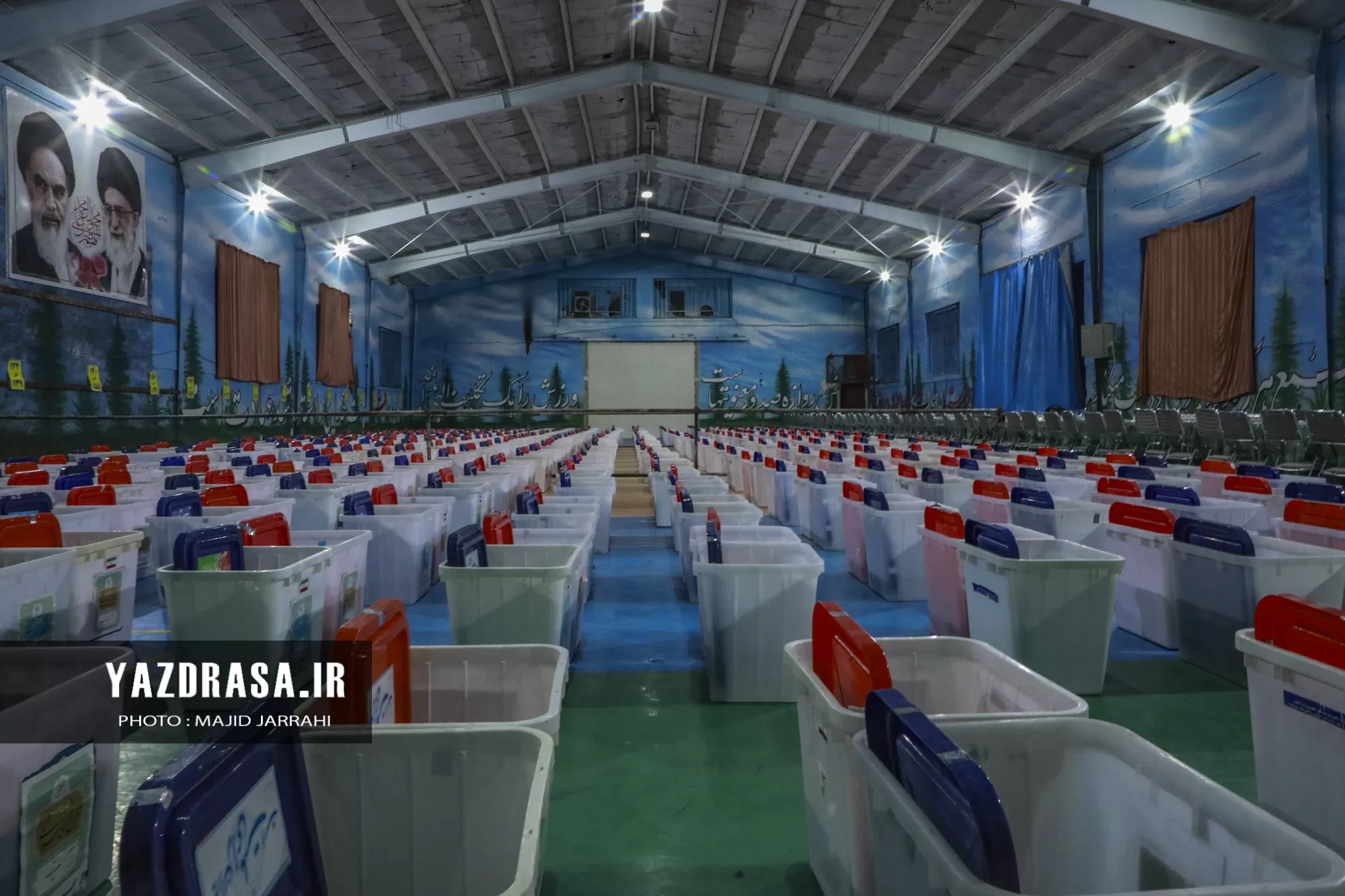 آماده‌سازی صندوق‌های اخذ رأی در یزد