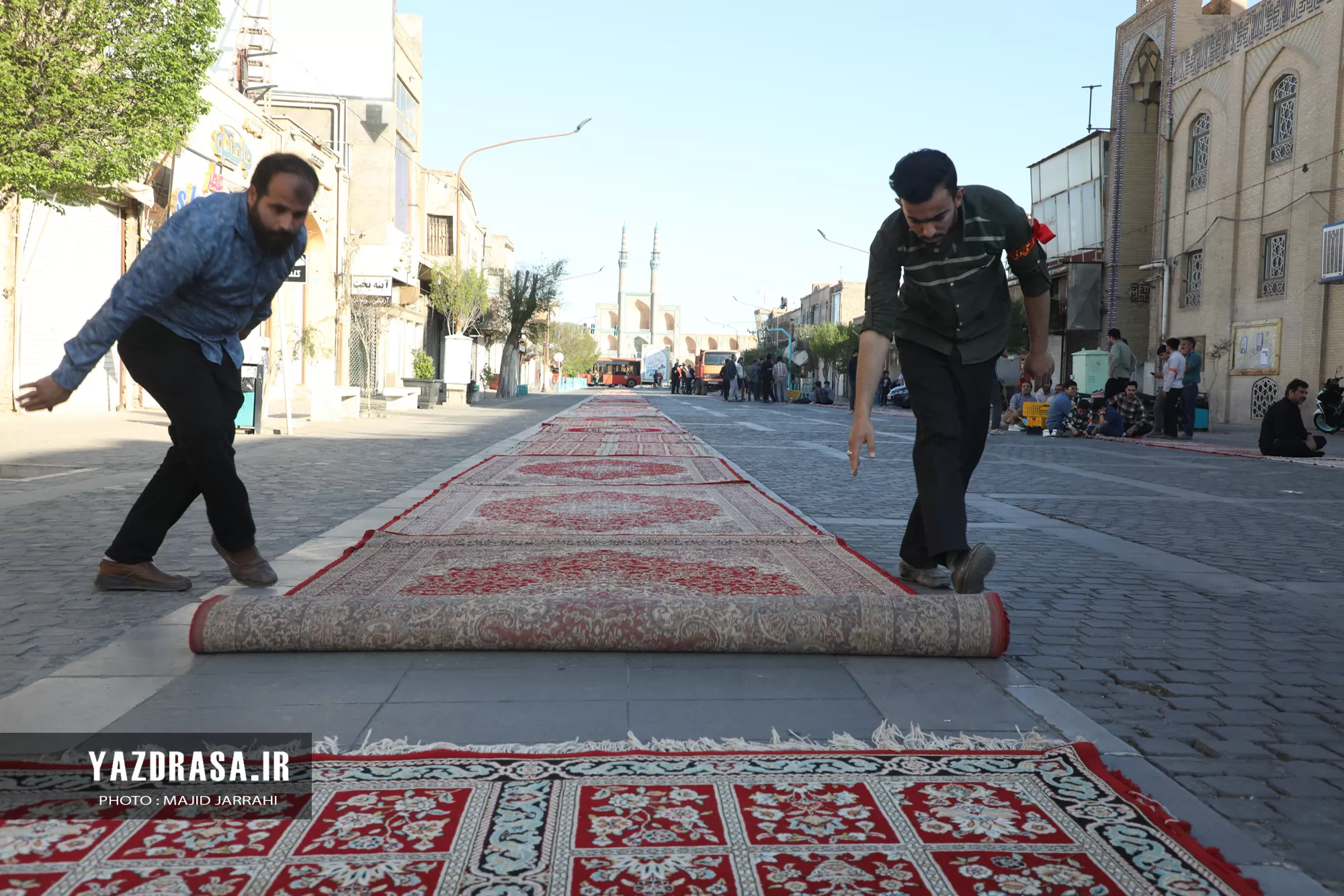 سفره افطاری از حسینیه تا حسینیه در یزد