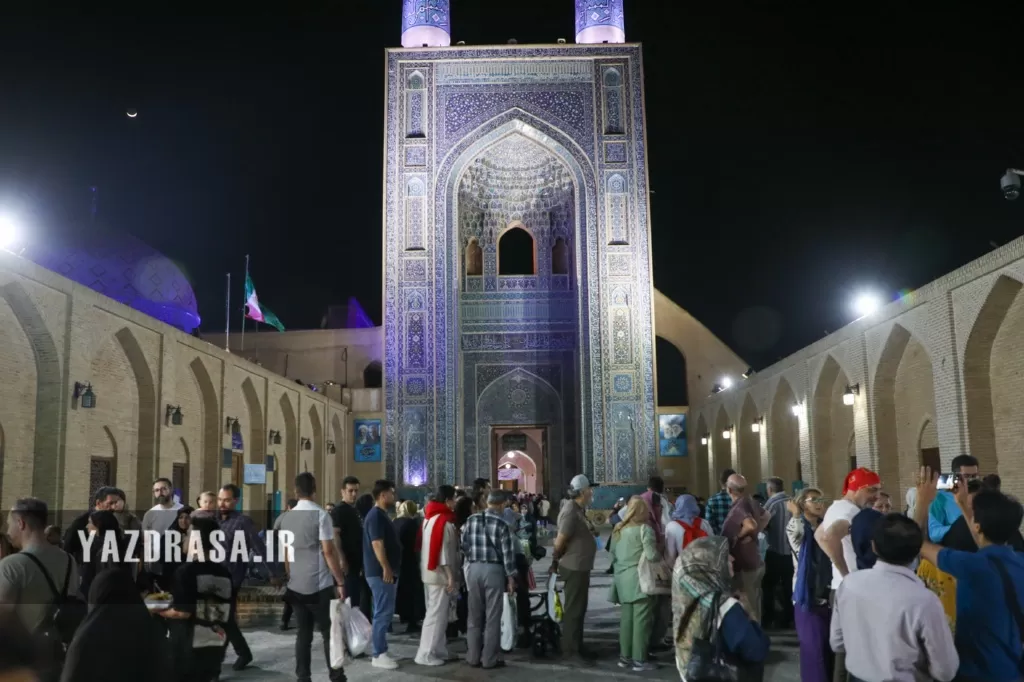 حضور گردشگران در شهر یزد در تعطیلات عید‌فطر