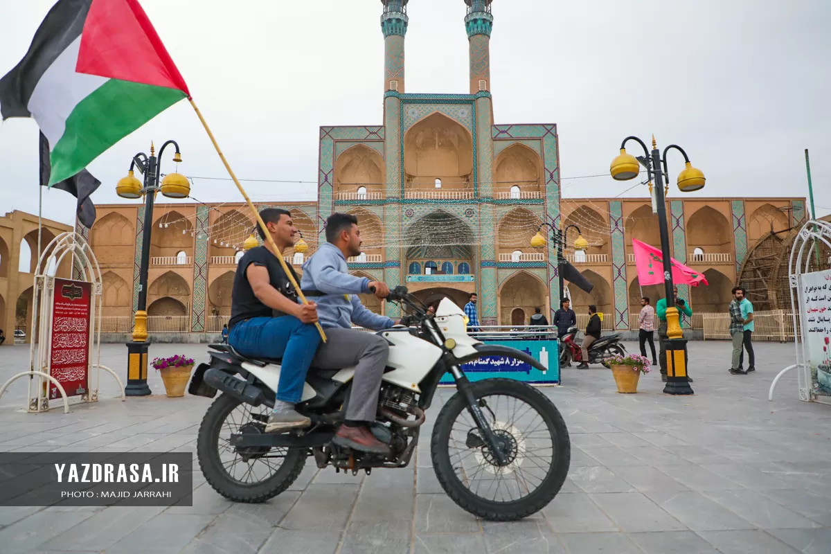 کاروان موتوری در حمایت از اقدام سپاه