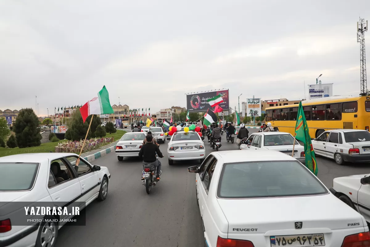 کاروان موتوری در حمایت از اقدام سپاه