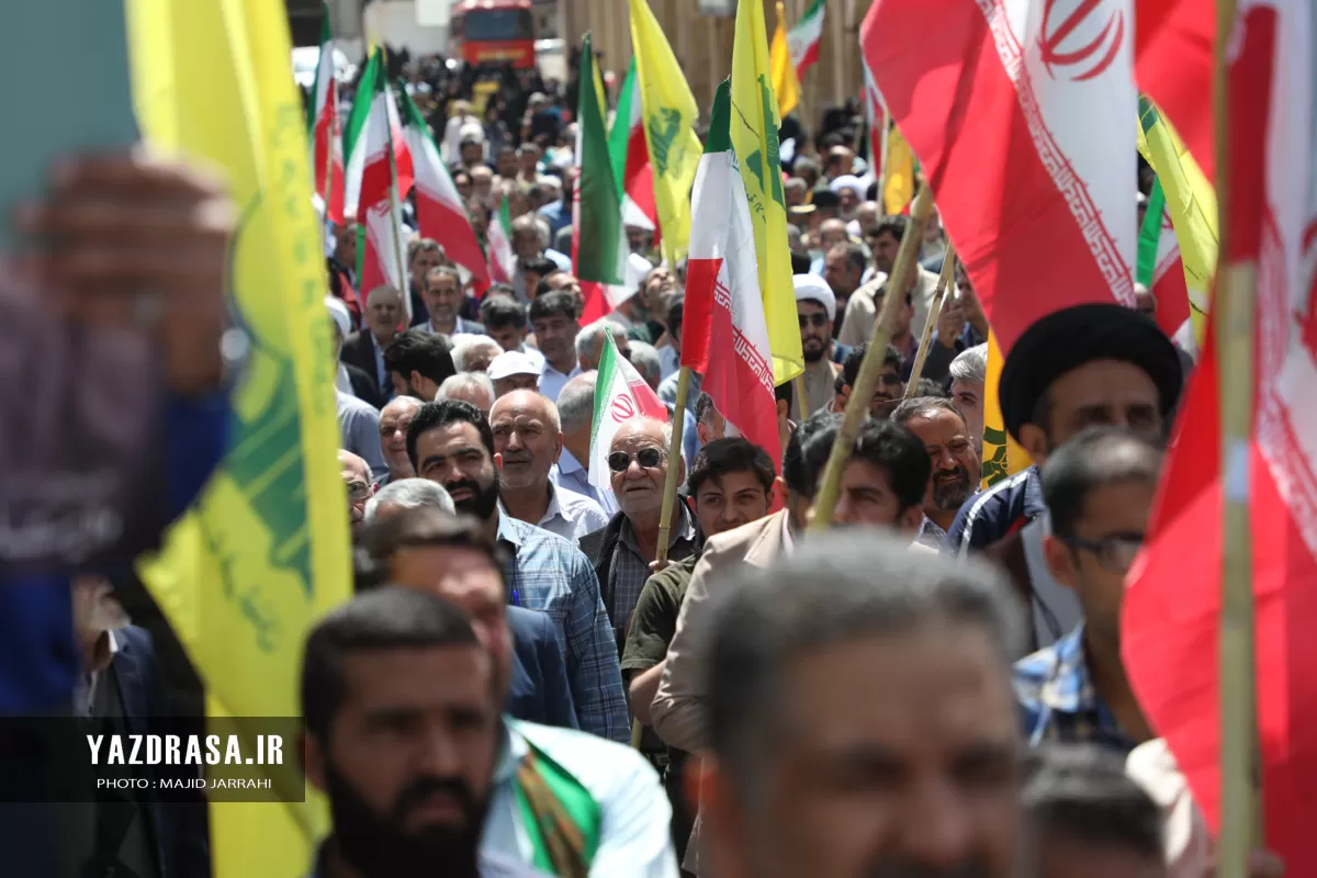 راهپیمایی یزدی‌ها در حمایت از عملیات وعده صادق