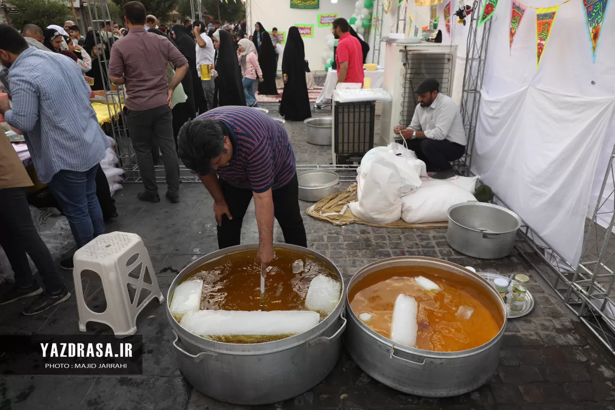 مهمانی بزرگ مواکب علوی در عید غدیر