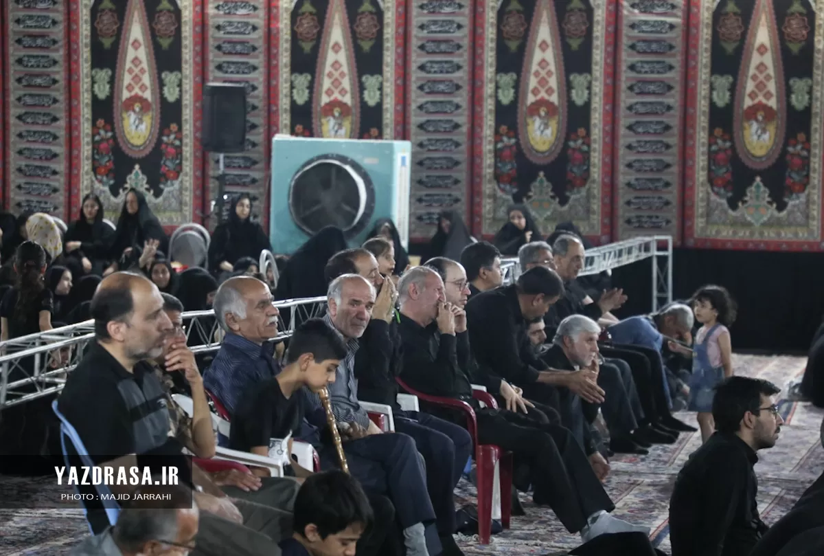 برگزاری مراسم روضه‌خوانی در ناحیه شهید منتظر‌قائم یزد