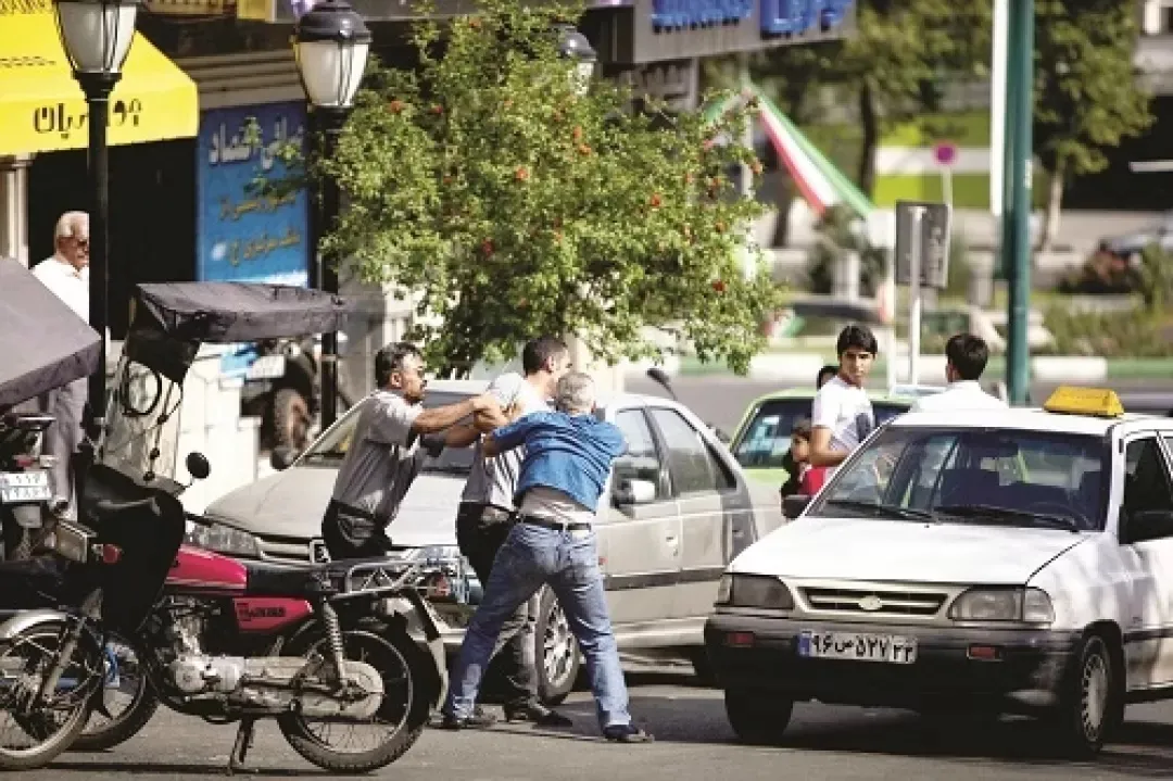 کنترل خشم واجب‌تر از نان شب