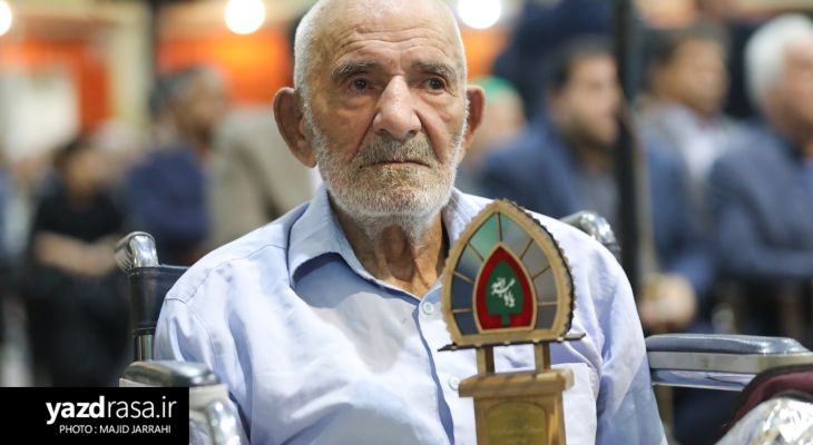 تجلیل از خادمان حسینی در آیین «نخل عاشقی۲»