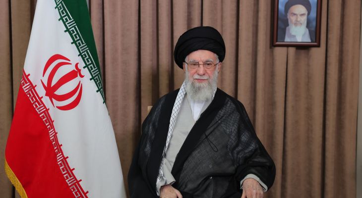 آمریکایی‌ها بدانند ملت ایران تسلیم‌شدنی نیست