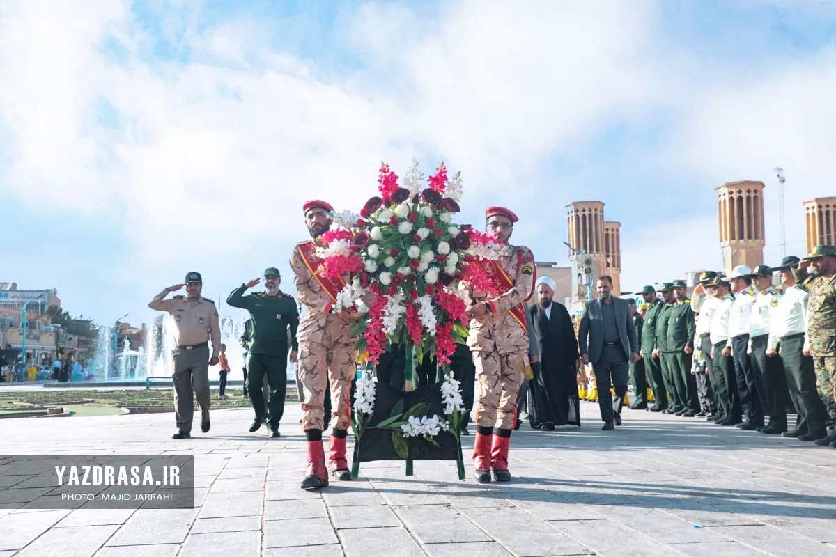 غبارروبی گلزار قهرمانان وطن در یزد انجام شد