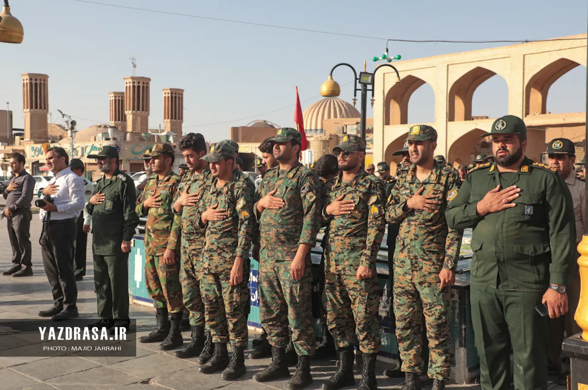 غبارروبی گلزار قهرمانان وطن در یزد انجام شد